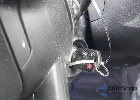 2018 Ford Focus Se z USA, uszkodzony, nr VIN 1FADP3F28JL258554